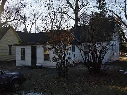 House in NE — Photo 2