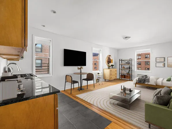 364 West 18th Street image 1 of 8
