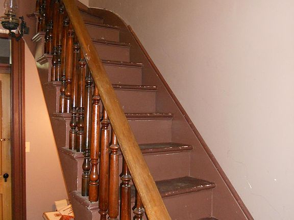 3rd image of 730 N Gaines St