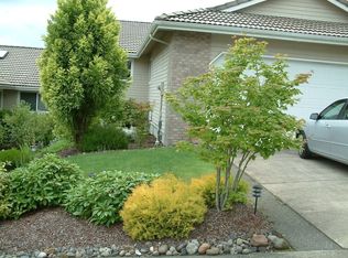 12 Clearview Dr, Longview, WA 98632