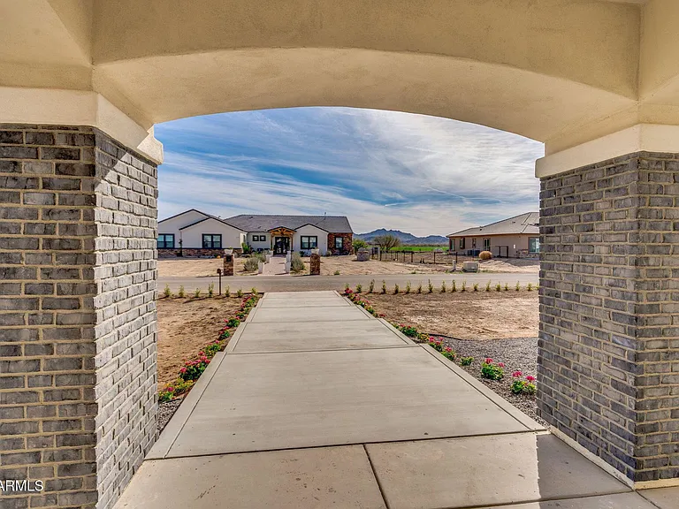 22926 W La Mirada Dr — Photo 14