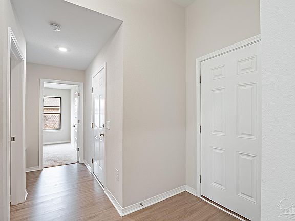 5th image of 7929 Huntington Creek Ln