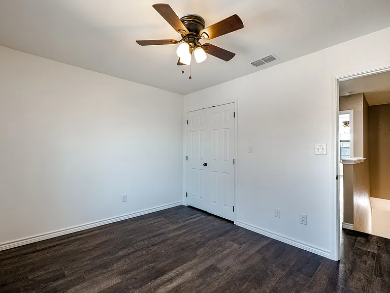 1115 N Paddock St #103 — Photo 5