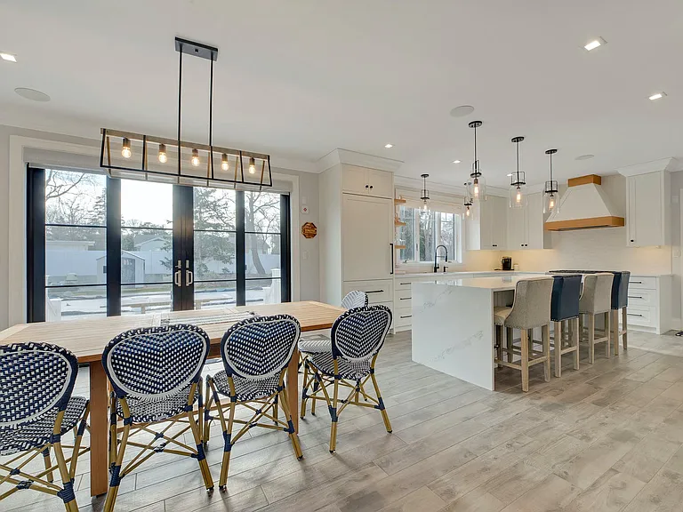 165 Marine Pl — Photo 8
