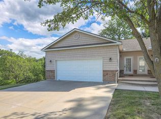 10536 E 45th Ter, Kansas City, MO 64133
