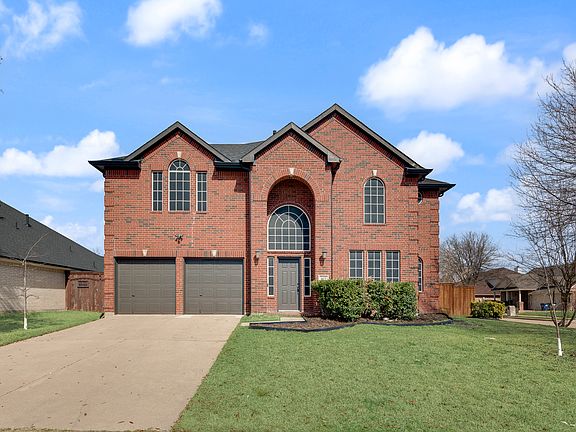 4th image of 3400 Oleander Dr