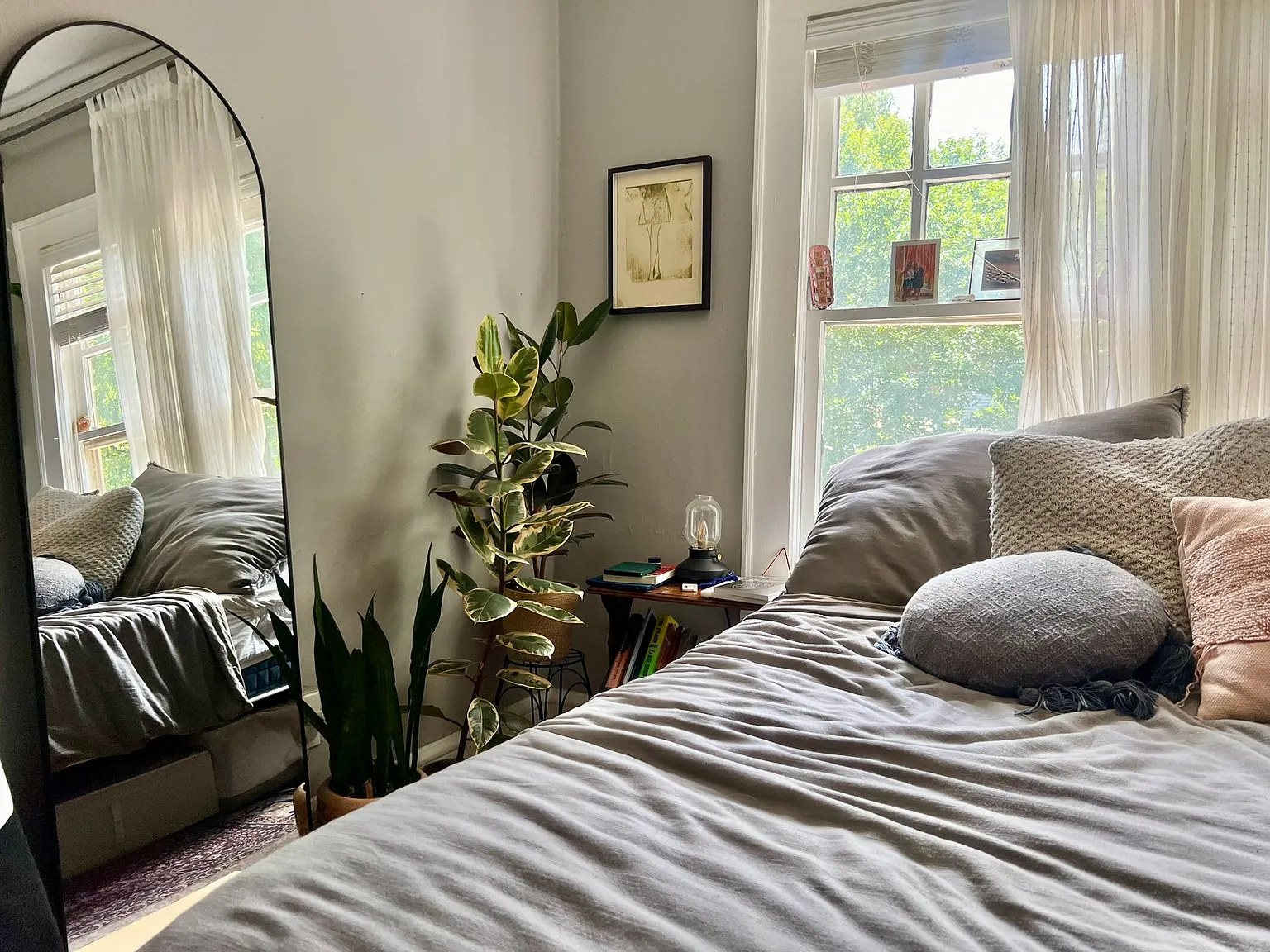 1 bed, 975 sqft, $1,950 — Photo 2