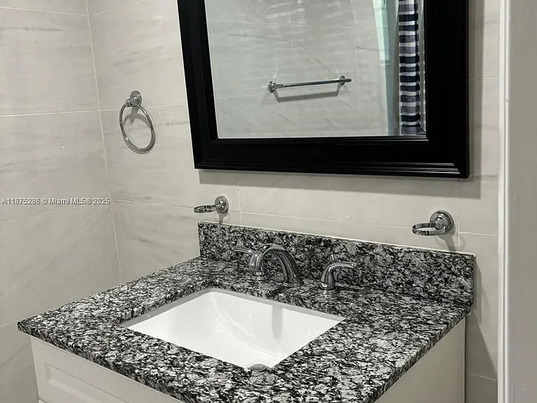5650 W 26th Ct — Photo 6