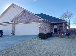 6100-6102 White Oak Cir, Fort Smith, AR 72916