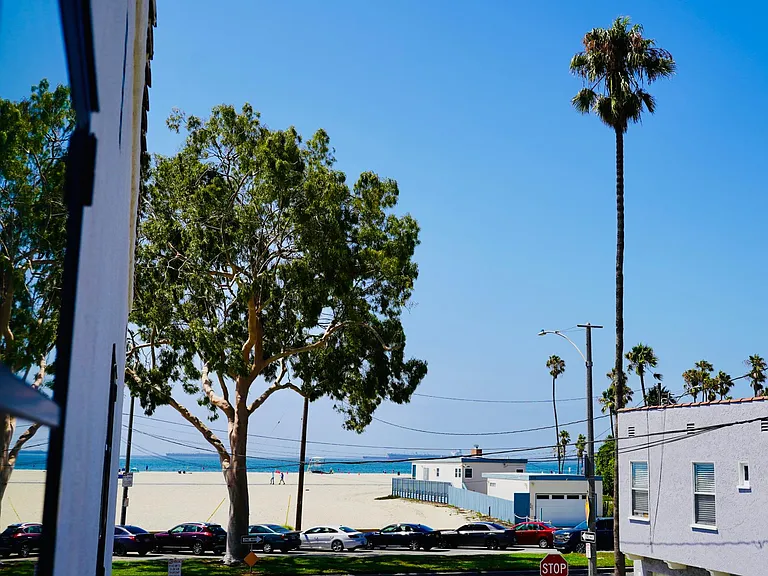 16 Nieto Ave — Photo 1