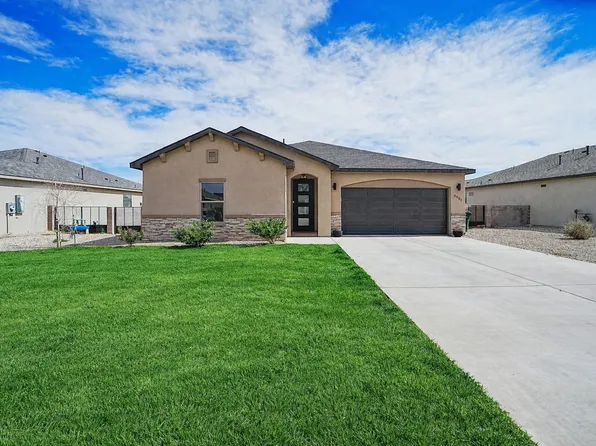 3804 Selman Ct, Carlsbad, NM 88220