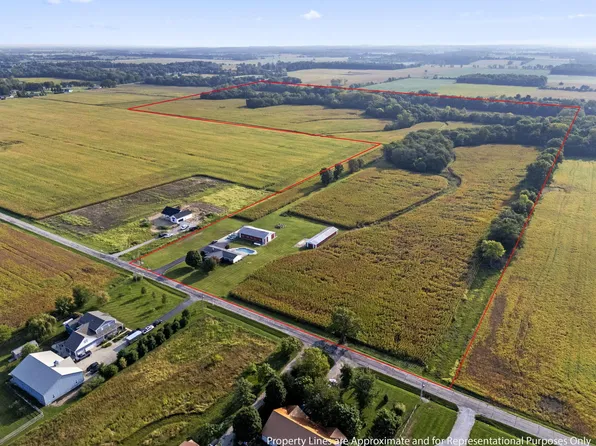 13450 Hoover Rd, Ashville, OH 43103