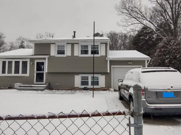 860 Cheltenham Dr, Vineland, NJ 08360