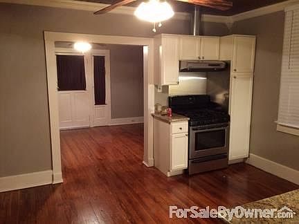 3rd image of 3759 Cypress St