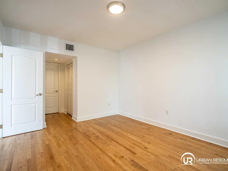 2425 Flamingo Pl #12 — Photo 9