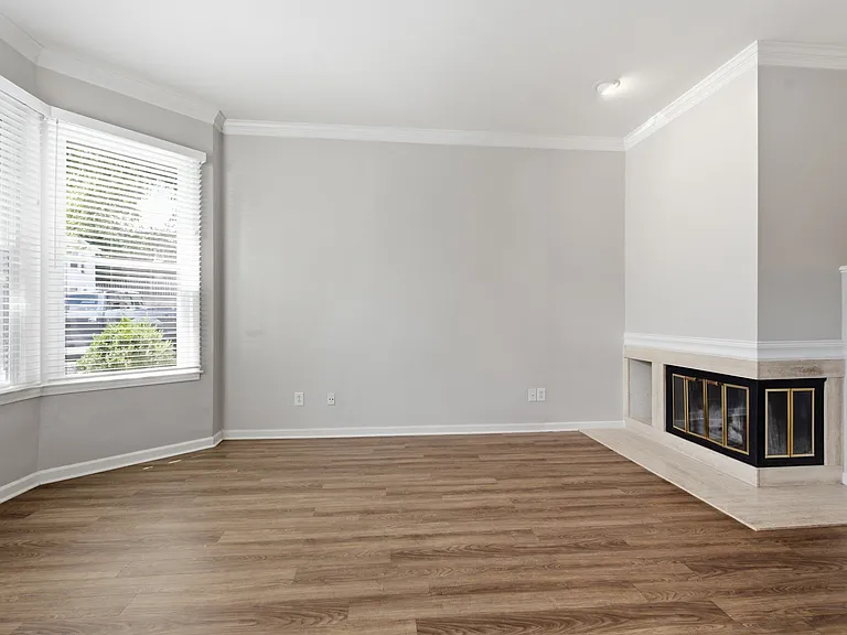 205 Fairmont Ct — Photo 5