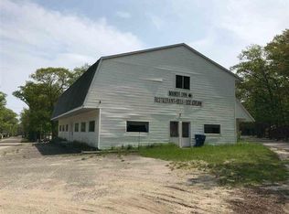 5863 W Higgins Lake Dr, Roscommon, MI 48653