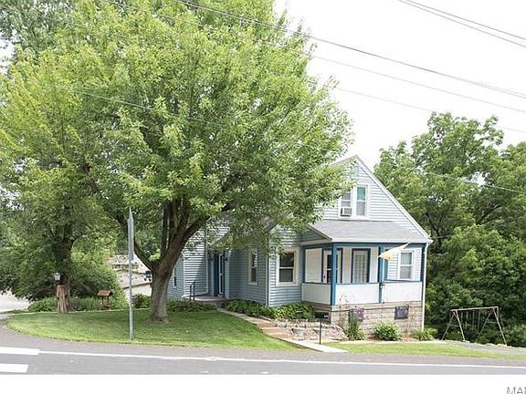 2nd image of 9776 Lilac Dr