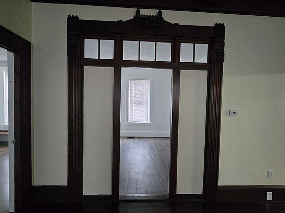 2nd image of 59 Oak St Floor 1