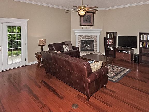 3rd image of 5190 Derby Forest Dr N