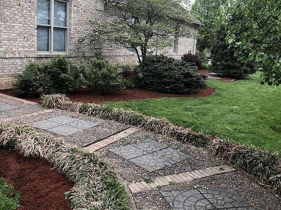 3rd image of 130 Country Ln