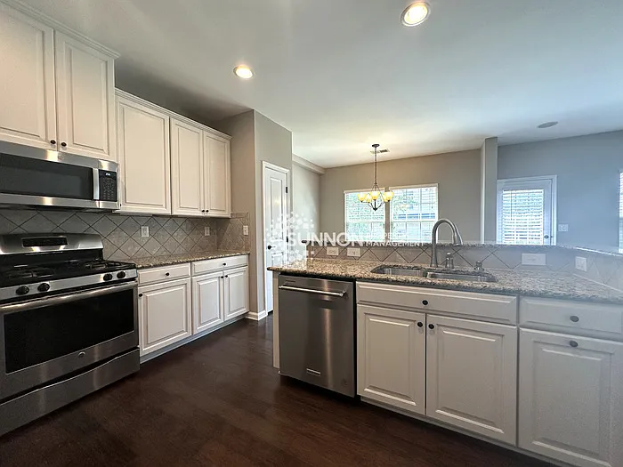 2442 Alyssa Ln — Photo 2