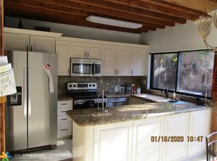 10170 Oleander Ct, Pembroke Pines, FL 33026