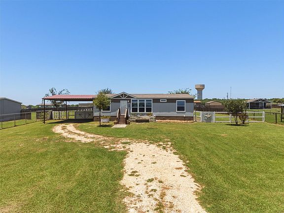 2nd image of 293 Alma Ln