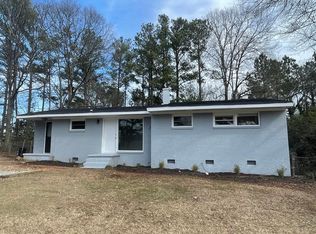 1112 W Lake Dr, Athens, GA 30606