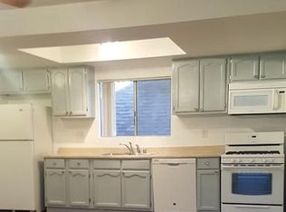 223 N Mountain View Ave, Los Angeles, CA 90026