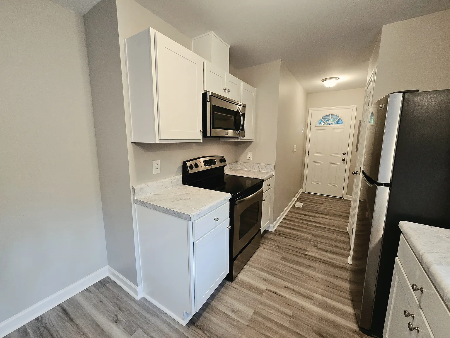 3 bed, 1270 sqft, $1,725 — Photo 4