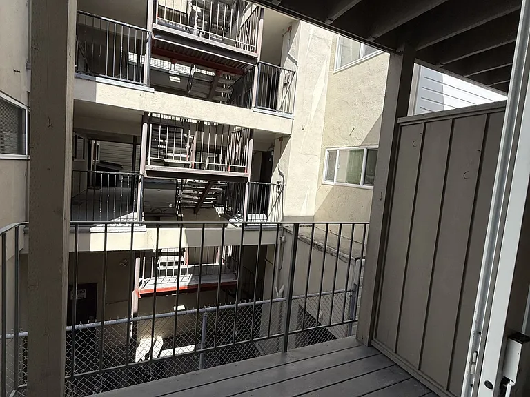 155 Haight — Photo 12