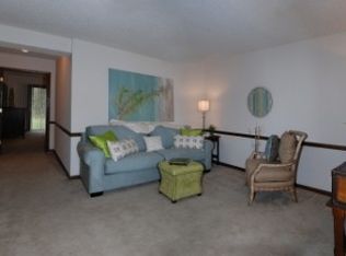 468 Lindsay St APT F, Kernersville, NC 27284