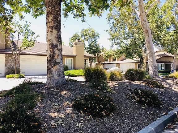 4th image of 961 Sandstone Dr