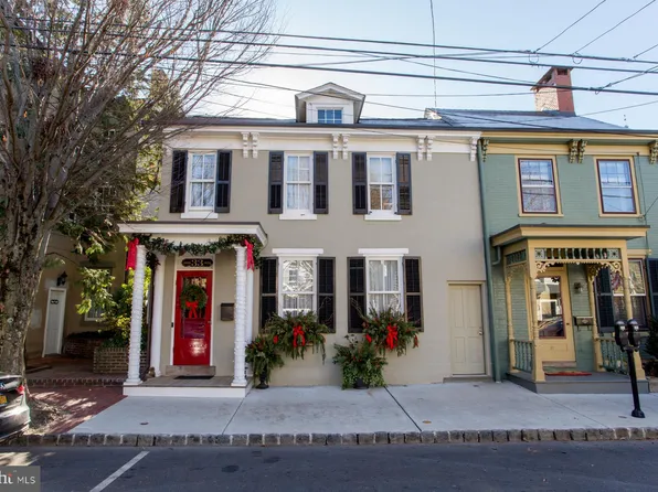33 Coryell St, Lambertville, NJ 08530