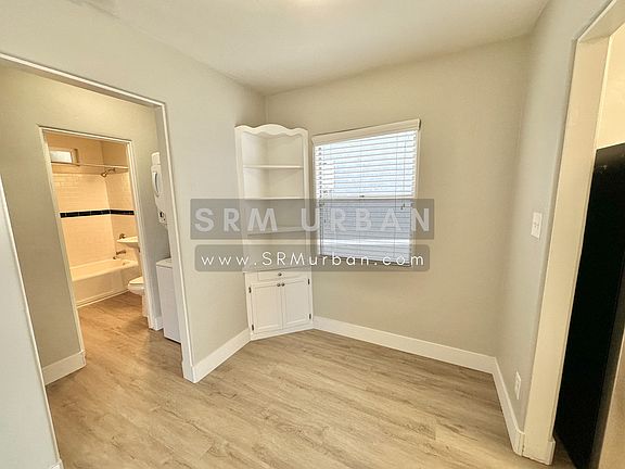 4th image of 4223 Hamilton St