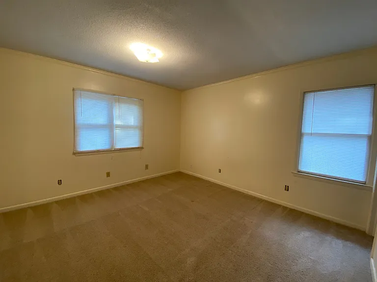 262 Garden Cir — Photo 4