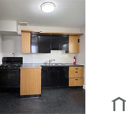 17132 Walter St — Photo 7