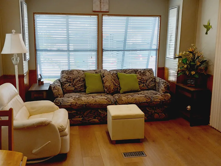 1475 Flamingo Dr — Photo 3
