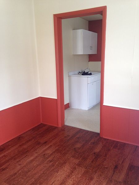 1st image of 215 Dayton St APT 1