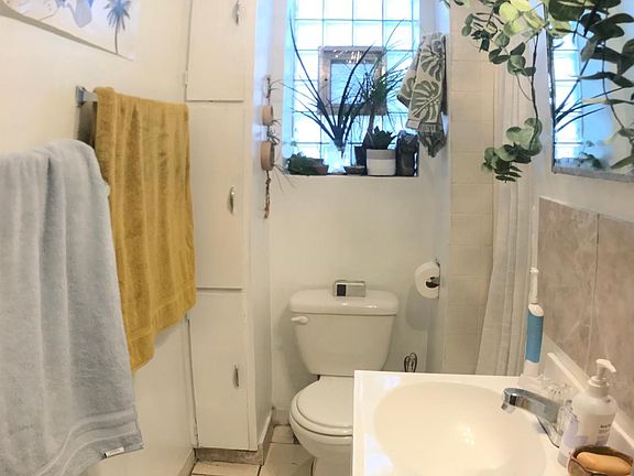 3rd image of 3608 S Wolcott Ave #1R
