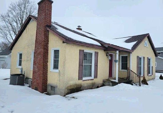 1st image of 515 Fairground Rd