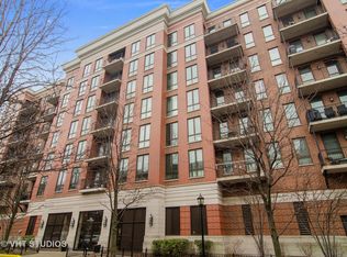 343 W Old Town Ct #P-4, Chicago, IL 60610