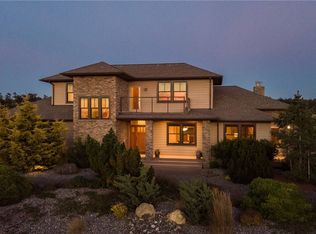 920 Ocean Bluff Ln, Coupeville, WA 98239