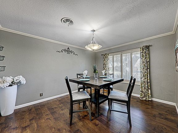 2nd image of Meadowbrook Dr #729