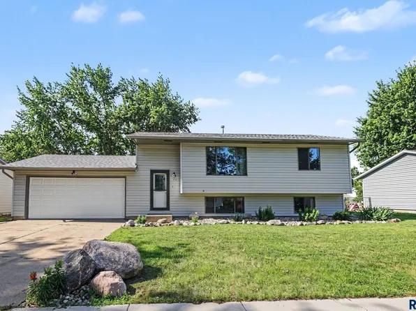 5413 W Missouri St, Sioux Falls, SD 57106