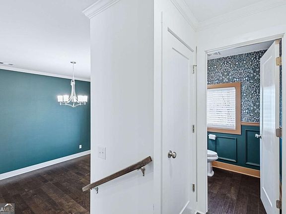 5th image of 2159 Colvin Ct NW