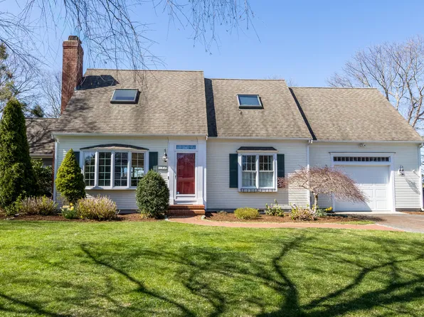 18 Deep Wood Drive, Forestdale, MA 02644