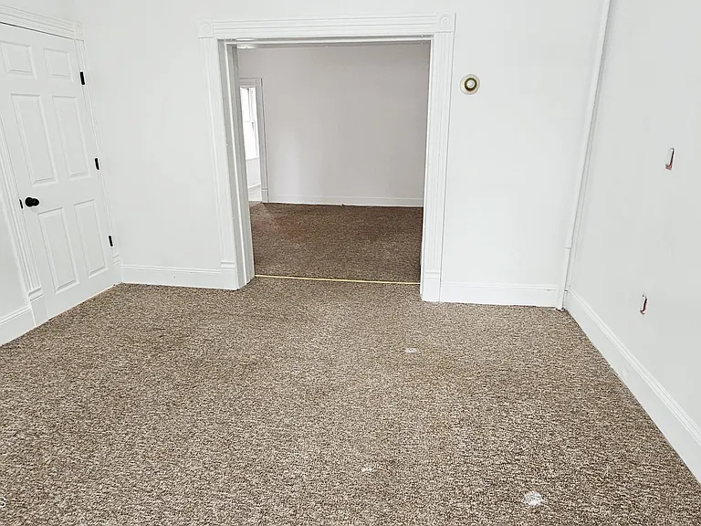 128 S Rebecca Ave — Photo 4