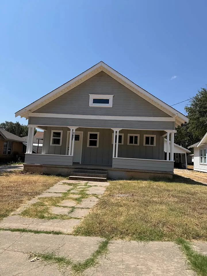 2 bed, 1144 sqft, $1,400 — Photo 1